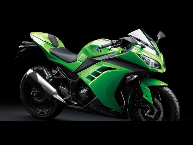 фото Kawasaki Ninja 300 2013 профиль фото Kawasaki Ninja 300 2013 профиль